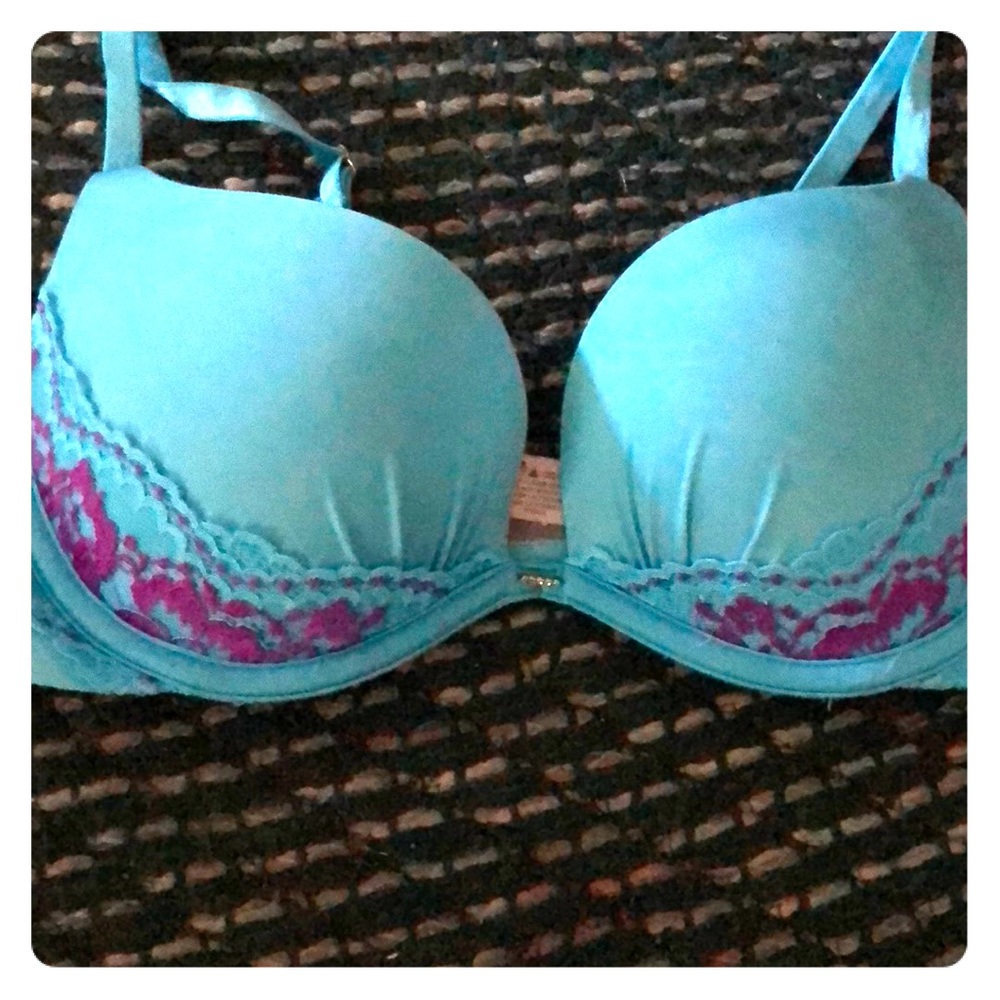 Gently used Victoria Secret bra 34b